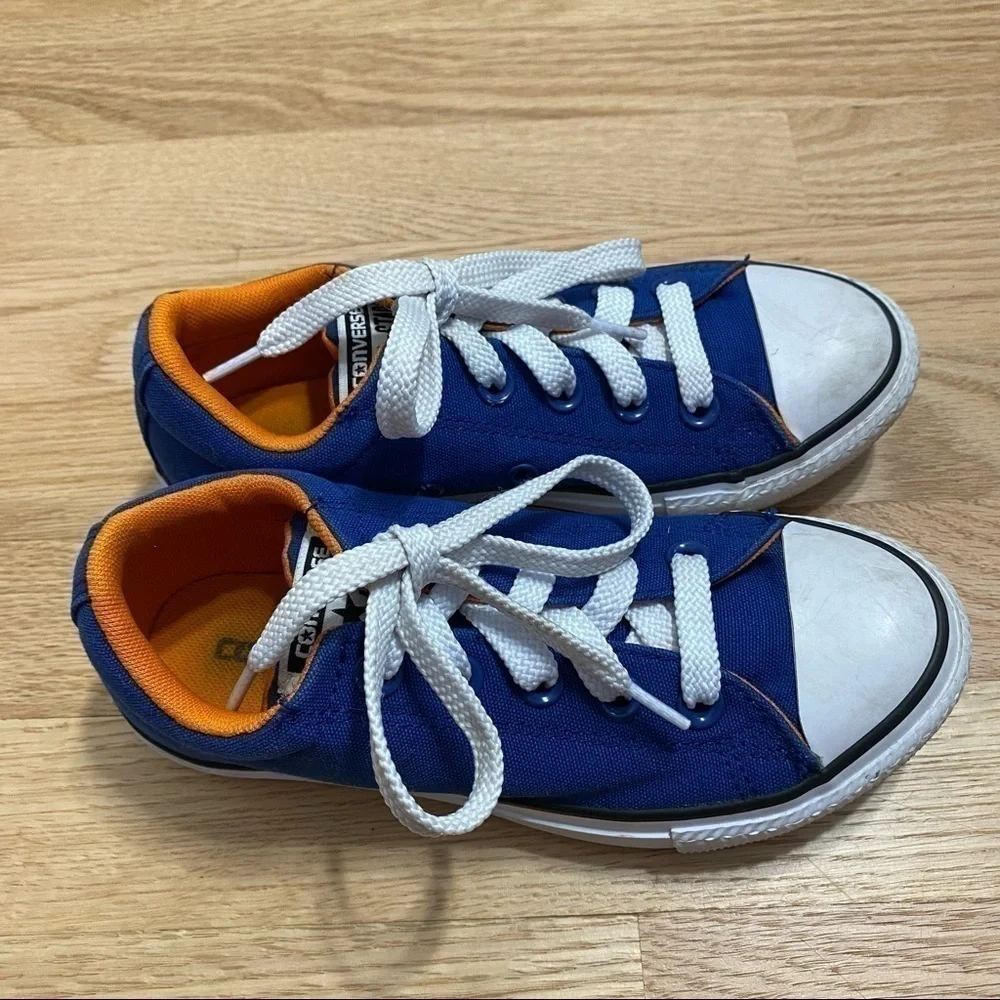 Converse Sneakers Sz 1 Blue Youth Kids Lace Up